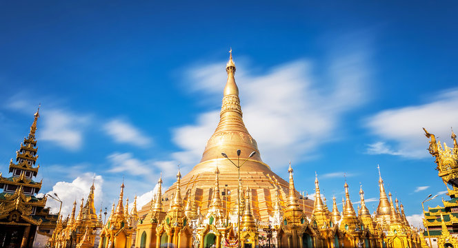 Shwedagon pagoda in Yagon, Myanmar