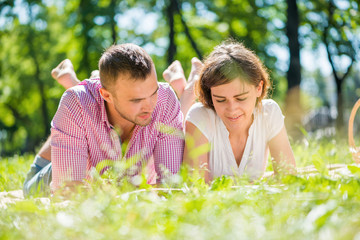 Date in park