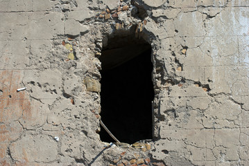 Window hole