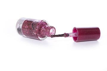 offen liegende Nagellack Flasche
