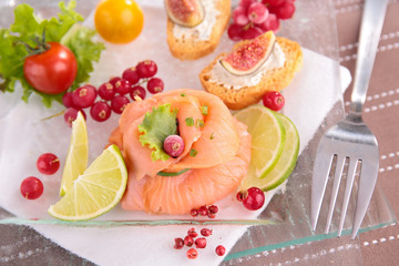 appetizer, smoked salmon and fresh fig