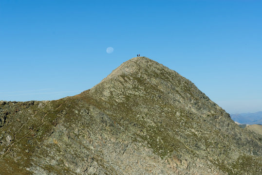 monta&ntilde;a