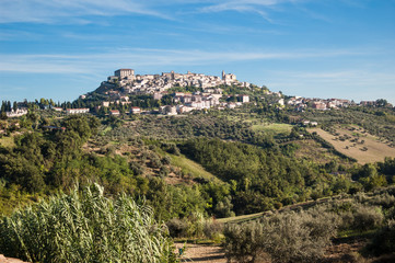 Fototapeta na wymiar Beautiful historical Italian town constructed on the hill