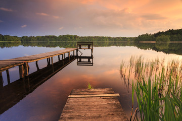 Colorful sunset at lake - obrazy, fototapety, plakaty