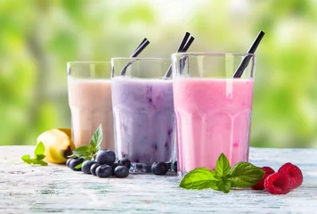 Fototapete Rund Fresh fruits milk shake on wood © verca