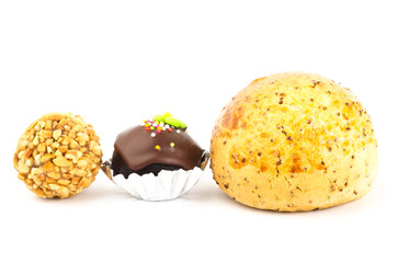Korean bread and peanut chocolate ball