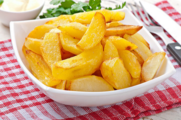 Fried potato wedges