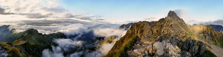 Fotobehang Tatra Panorama van de omgeving Swinica, Tatragebergte