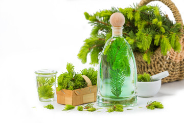 Maitrieb, Tannennadeln