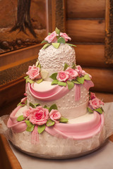 Obraz na płótnie Canvas Wedding cake with luxury decorated in wedding party