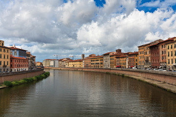 Fototapeta na wymiar Arno River , Pisa