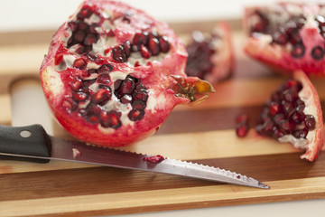 Sliced ​​pomegranate