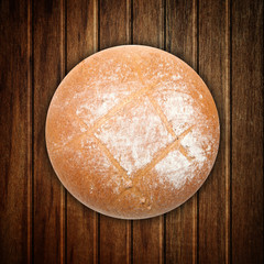 Brotlaib auf dem Tisch