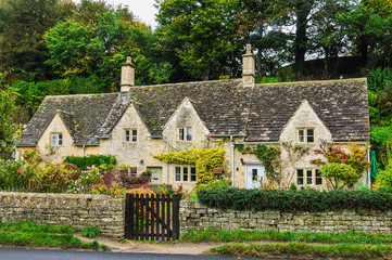 イギリス　バイブリー　Bibury © oben901