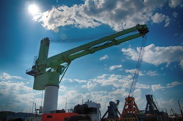 Reloading Crane