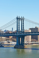 Naklejka premium Manhattan most i linia horyzontu widok od mosta brooklyńskiego