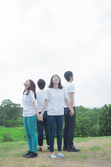 清涼感のある若者達