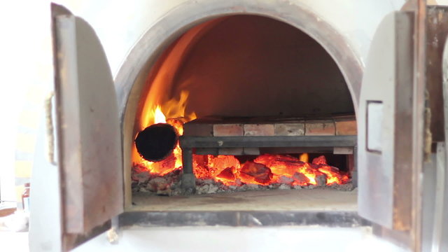 Pizza fire wood oven