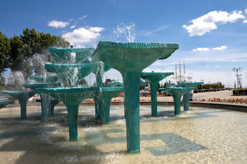 Fountain in Gdynia - Poland - obrazy, fototapety, plakaty