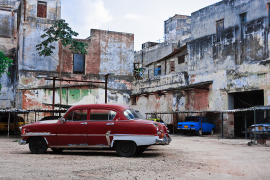 Parking Cuba