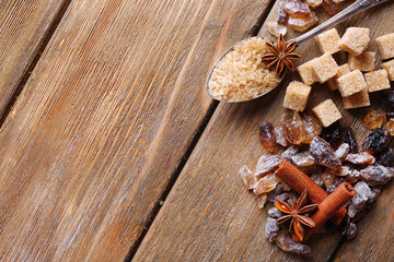 Brown sugar cubes, reed and crystal sugar, spices