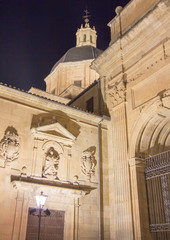 Fototapeta na wymiar medieval buildings at night in the historic city of Salamanca, S