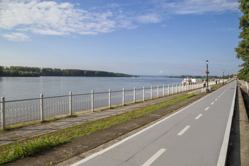 Fototapeta na wymiar Danube alley in Vidin