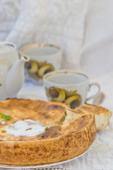 apples and cottage cheese pie