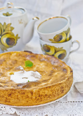 apples and cottage cheese pie