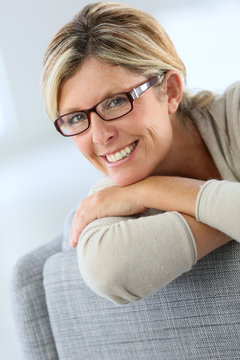 Portrait of mature woman wearing eyeglasses