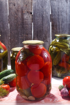 Соленые помидоры