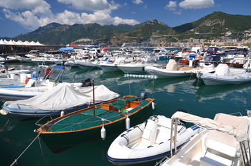 przepiękna marina w Salerno, Włochy - obrazy, fototapety, plakaty