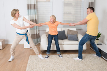 Parents Under Divorce Dividing Kids © Andrey Popov