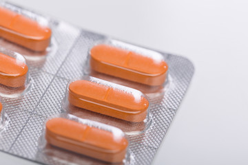orange Tabletten