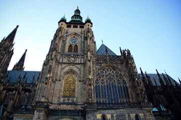 Fototapeta na wymiar facade of the cathedral