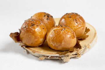 Balls of white bread with caraway
