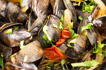 Moules Marinieres - Mussels cooked with white wine sauce