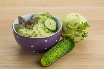 Kohlrabi salad