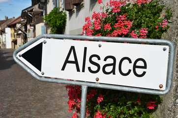 Fototapeta na wymiar Alsace road sign