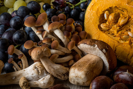 Insieme di verdura e frutta fresca