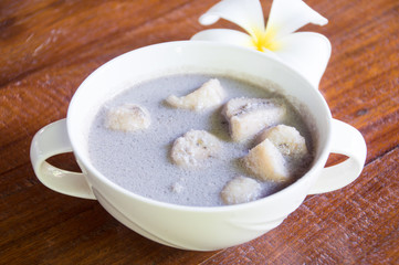 Banana in sweet coconut milk