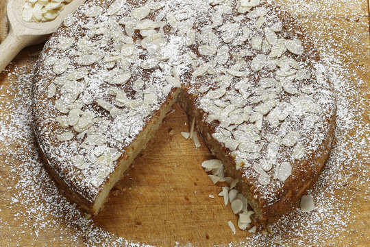Ricotta Mandel Kuchen