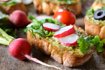 Pesto and radish
