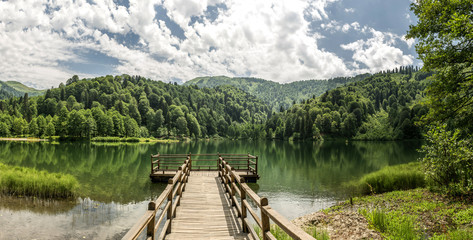 Fototapety  Piękne jezioro i molo