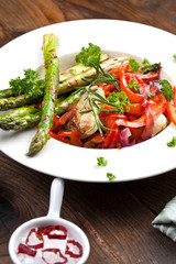 spargel paprika vegetaria gericht