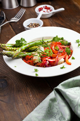 spargel paprika vegetaria gericht