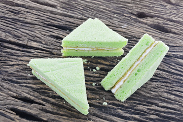 green chiffon cake