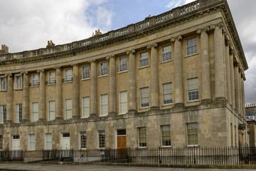 Fototapeta na wymiar buildings at the Royal crescent, Bath