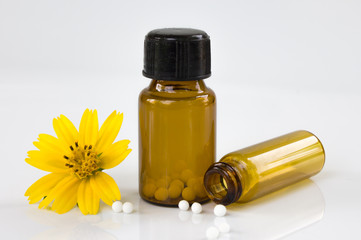 alternative medicine with homeopathic herbal pills