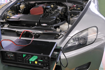 Obraz premium 整備工場の自動車